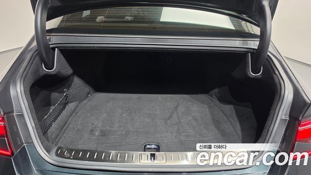 Genesis G90 (RS4) Gasoline 3.5 Turbo e-S/C AWD 2023 — фото 19