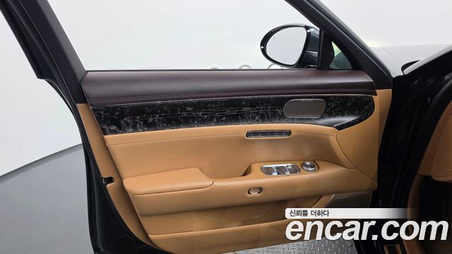 Genesis G90 (RS4) Gasoline 3.5 Turbo e-S/C AWD 2023 — фото 24