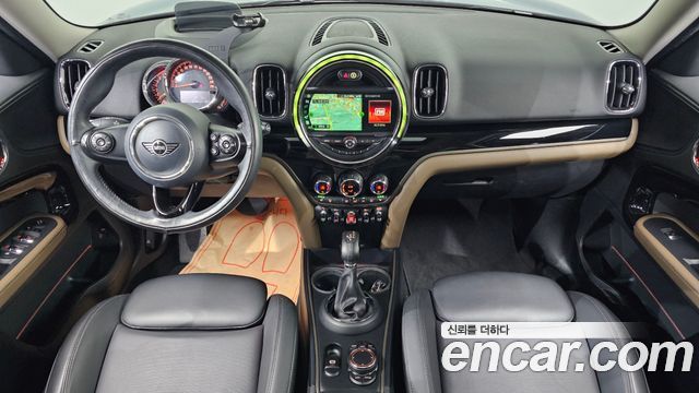 MINI Cooper Countryman HIGH 2nd 2018 — фото 7