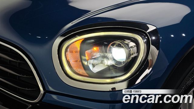 MINI Cooper Countryman HIGH 2nd 2018 — фото 28