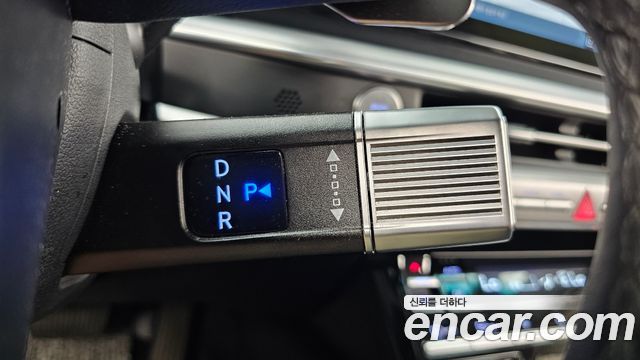 Hyundai Grandeur (GN7) 2,5 Gasoline 2WD Premium 2023 — фото 9