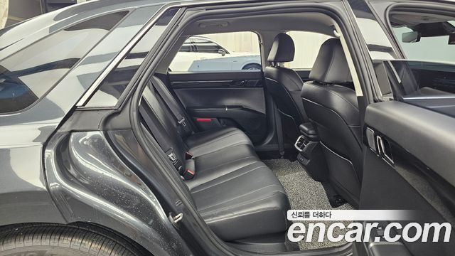 Hyundai Grandeur (GN7) 2,5 Gasoline 2WD Premium 2023 — фото 12