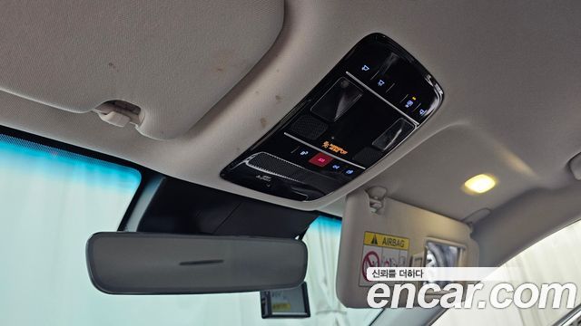 Hyundai Grandeur (GN7) 2,5 Gasoline 2WD Premium 2023 — фото 17