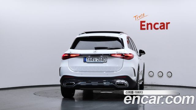 Mercedes-Benz GLC-Class (X254) GLC300 4MATIC AMG Line 2023 — фото 4
