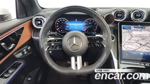 Mercedes-Benz GLC-Class (X254) GLC300 4MATIC AMG Line 2023 — фото 13