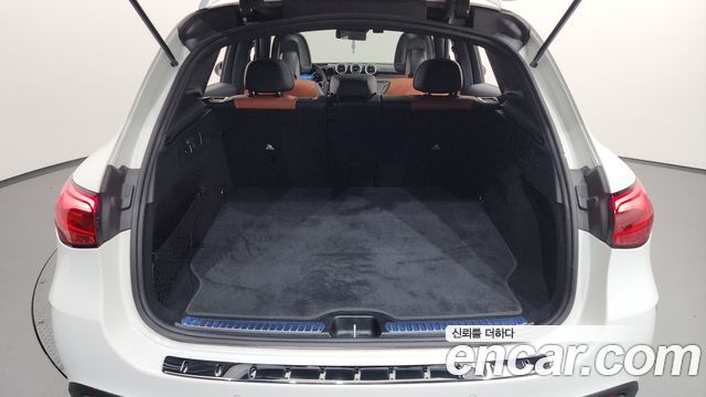 Mercedes-Benz GLC-Class (X254) GLC300 4MATIC AMG Line 2023 — фото 18