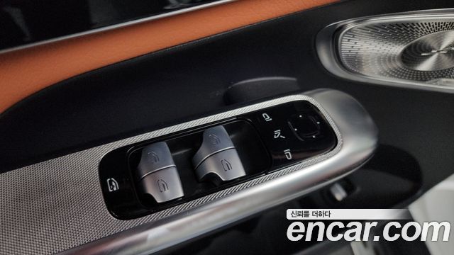 Mercedes-Benz GLC-Class (X254) GLC300 4MATIC AMG Line 2023 — фото 20