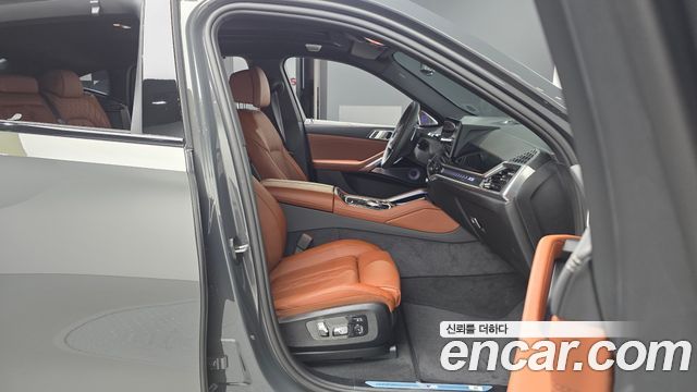 BMW X6 (G06) xDrive40i M Sport Pro Best Seller Edition 2026 — фото 11