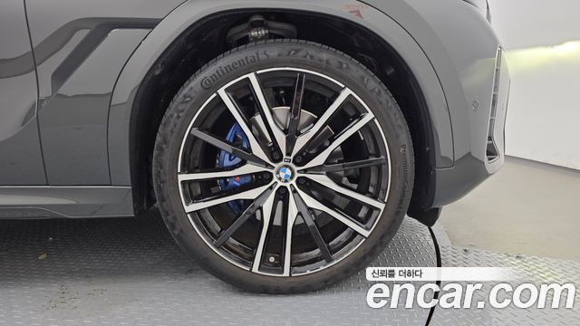 BMW X6 (G06) xDrive40i M Sport Pro Best Seller Edition 2026 — фото 21