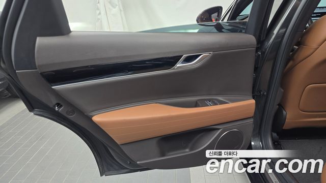 Genesis G80 (RG3) Gasoline 2.5 Turbo AWD 2024 — фото 25
