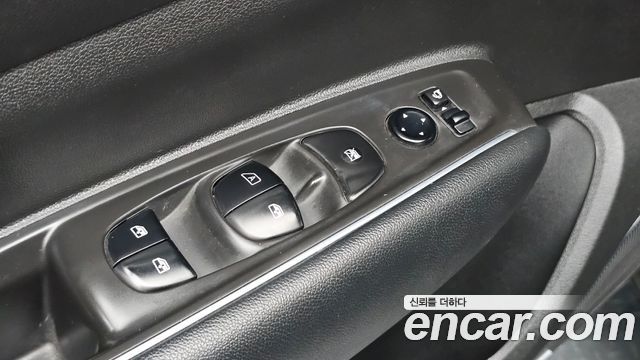 Renault Korea QM6 Diesel 2WD RE Plus 2017 — фото 19