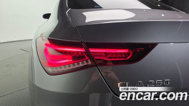 Mercedes-Benz CLA-Class (C118) CLA250 4MATIC 2021 — фото 23