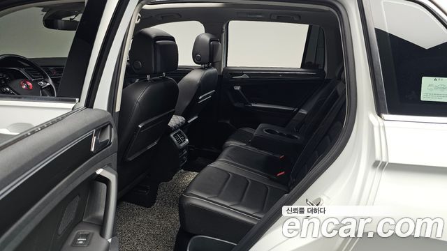 Volkswagen Tiguan (II) 2.0 TDI 4Motion Prestige 2018 — фото 12