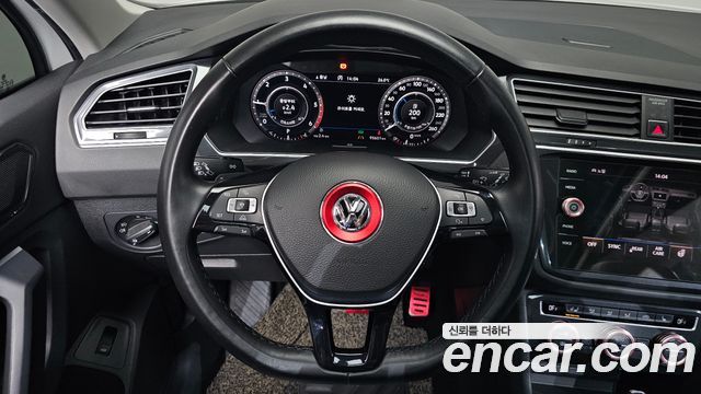 Volkswagen Tiguan (II) 2.0 TDI 4Motion Prestige 2018 — фото 13