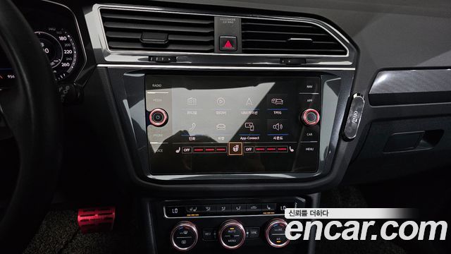 Volkswagen Tiguan (II) 2.0 TDI 4Motion Prestige 2018 — фото 14