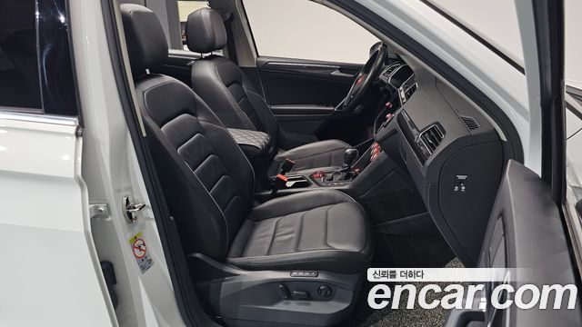 Volkswagen Tiguan (II) 2.0 TDI 4Motion Prestige 2018 — фото 26