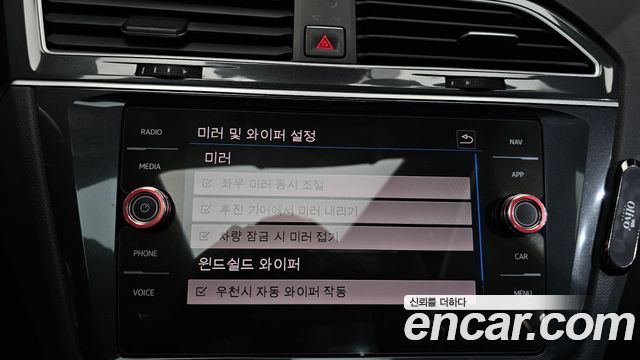 Volkswagen Tiguan (II) 2.0 TDI 4Motion Prestige 2018 — фото 32
