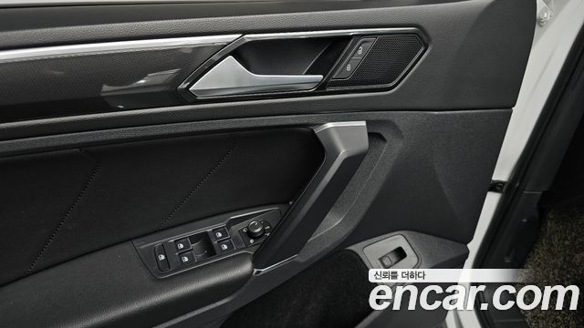 Volkswagen Tiguan (II) 2.0 TDI 4Motion Prestige 2018 — фото 37