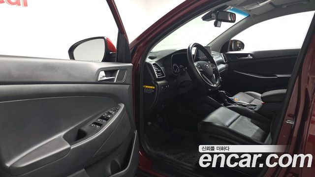 Hyundai Tucson Gasoline 1.6 turbo 2WD Modern 2019 — фото 10