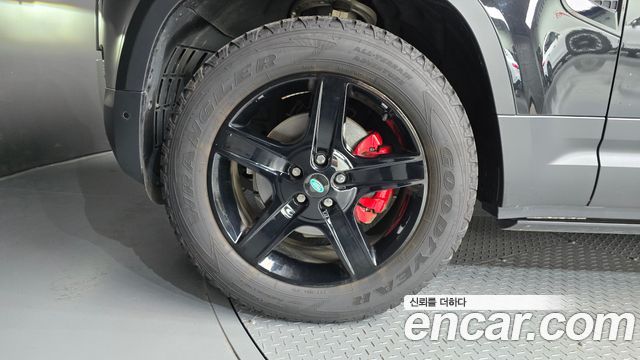 Land Rover Defender (L663) 110 D250 SE 2023 — фото 5