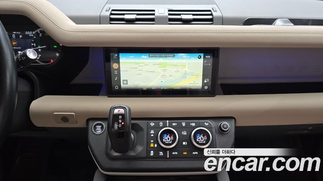 Land Rover Defender (L663) 110 D250 SE 2023 — фото 19