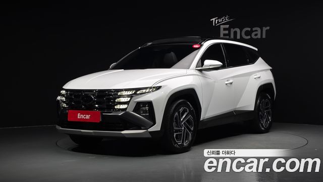 Hyundai Tucson Hybrid (NX4) HEV 1.6 4WD Inspiration 2024 — фото 1