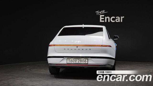 Hyundai Grandeur (GN7) 2,5 Gasoline 2WD Premium 2023 — фото 4