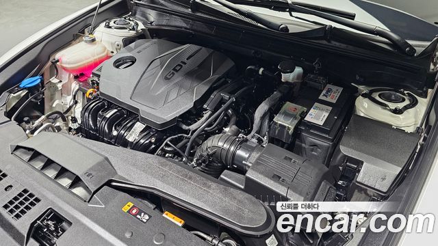 Hyundai Grandeur (GN7) 2,5 Gasoline 2WD Premium 2023 — фото 6