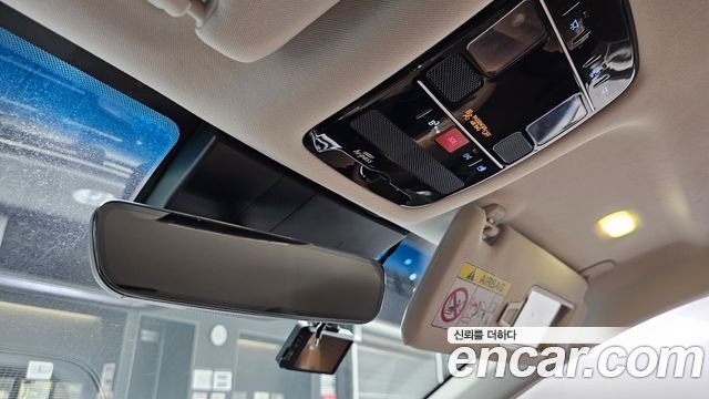 Hyundai Grandeur (GN7) 2,5 Gasoline 2WD Premium 2023 — фото 20