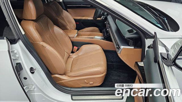 Hyundai Grandeur (GN7) 2,5 Gasoline 2WD Premium 2023 — фото 26