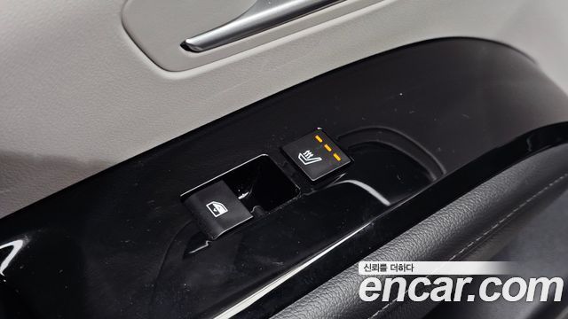 Hyundai Tucson (NX4) Gasoline 1.6 Turbo 2WD Inspiration 2025 — фото 17