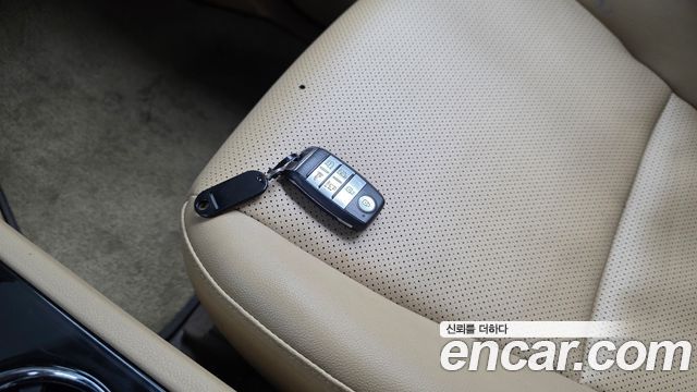 Kia Carnival 9-Seater Prstige 2019 — фото 28