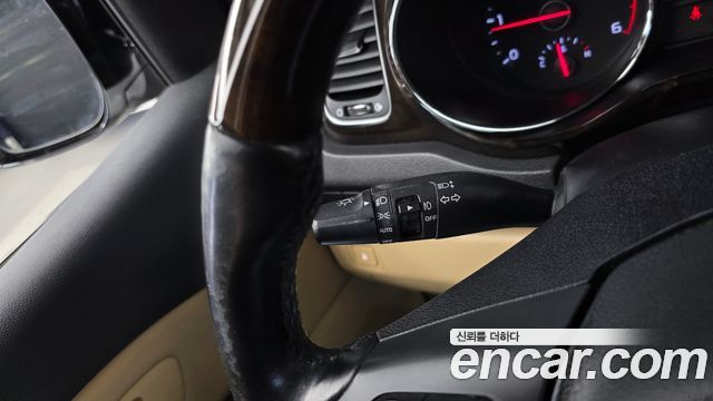 Kia Carnival 9-Seater Prstige 2019 — фото 30