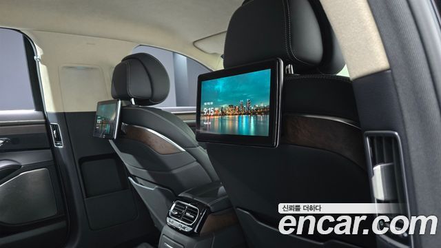 Genesis G90 5.0 AWD Limousine Prestige 2021 — фото 18