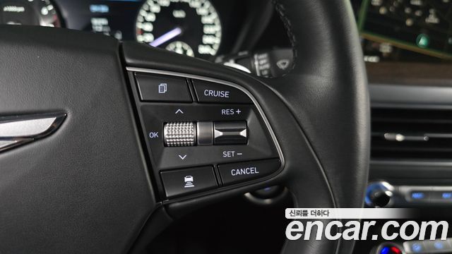 Genesis G90 5.0 AWD Limousine Prestige 2021 — фото 28
