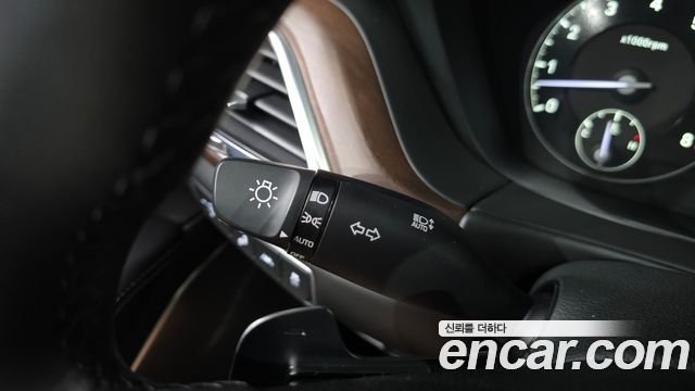 Genesis G90 5.0 AWD Limousine Prestige 2021 — фото 30