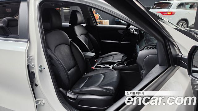 Kia K3 (II) 1.6 Prestige 2022 — фото 11