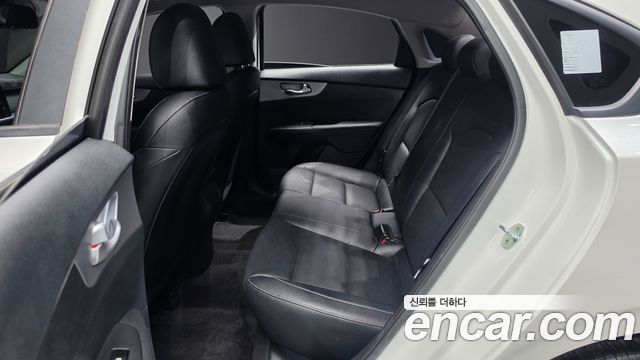 Kia K3 (II) 1.6 Prestige 2022 — фото 12