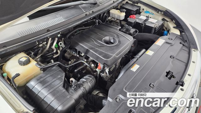 KG Mobility (SsangYong) Korando Turismo 4WD TX 9-seater 2016 — фото 6