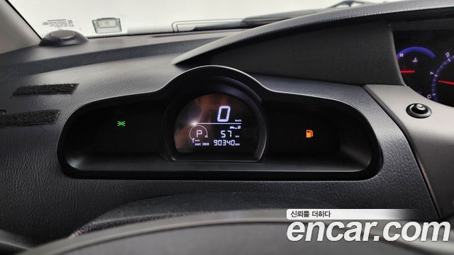 KG Mobility (SsangYong) Korando Turismo 4WD TX 9-seater 2016 — фото 8