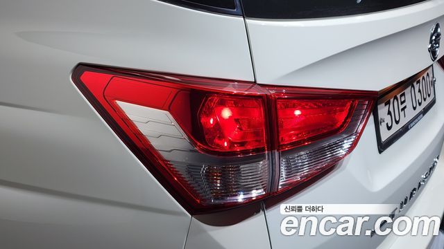 KG Mobility (SsangYong) Korando Turismo 4WD TX 9-seater 2016 — фото 23
