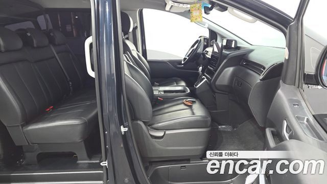 Hyundai Staria Cargo 5-Seater Modern 2023 — фото 10