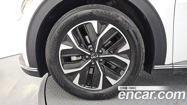 Kia EV6 Long Range 4WD Air 2022 — фото 5