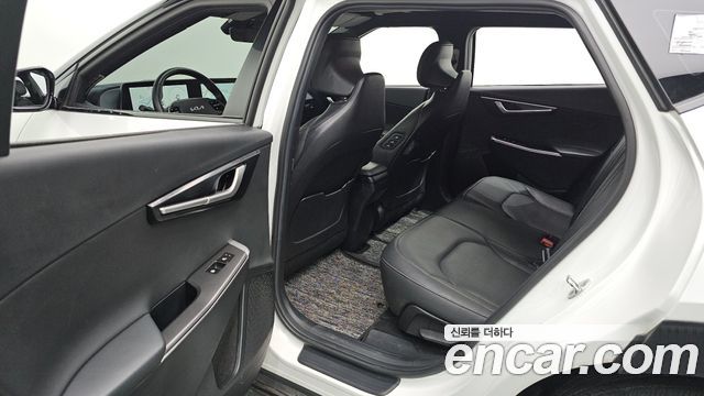 Kia EV6 Long Range 4WD Air 2022 — фото 26