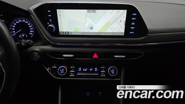 Hyundai Sonata (DN8) 2.0 Premium Plus 2023 — фото 13