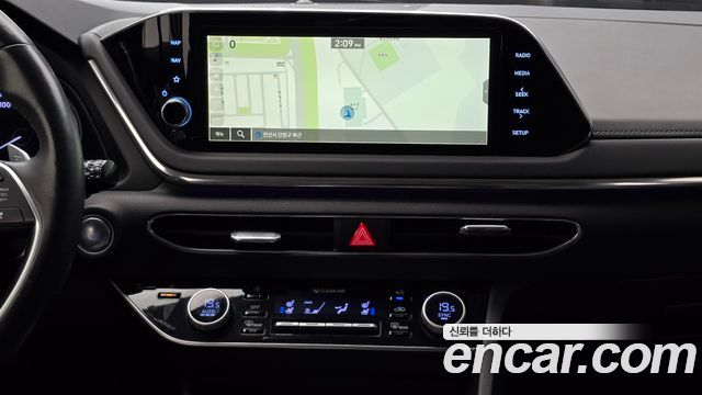 Hyundai Sonata (DN8) 2.0 Premium Plus 2022 — фото 13