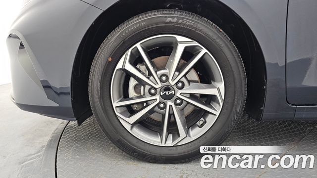 Kia K3 (II) 1.6 Prestige 2022 — фото 5