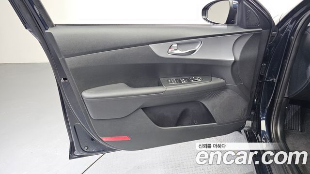 Kia K3 (II) 1.6 Prestige 2022 — фото 24