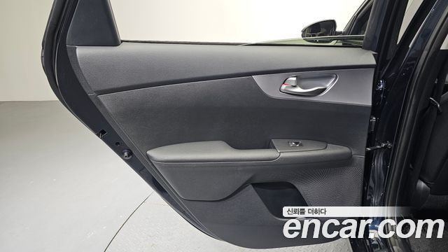 Kia K3 (II) 1.6 Prestige 2022 — фото 25