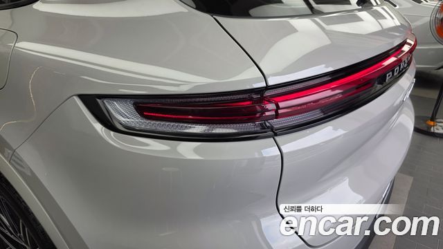 Porsche Cayenne (PO536) 3.0 S E-Hybrid 2025 — фото 29